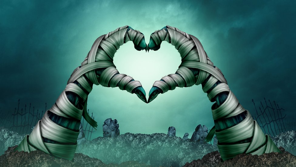 Noć veštica: Nemirni pokojnici - šta znamo o srednjovekovnim zombijima 16 Ruki, obrazuющie znak serdca