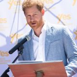 Princ Hari tužio vlasnike listova San i Miror zbog hakovanja telefona 5