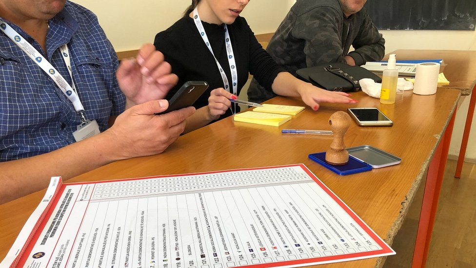 Dve trećine Romkinja u Srbiji stupi u brak pre osamnaeste godine 1