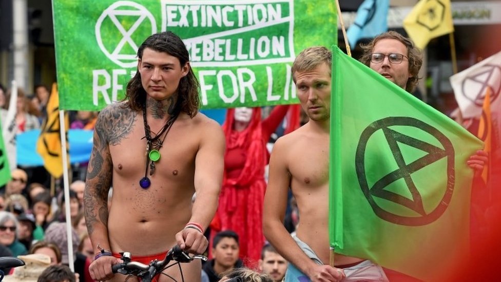 Aktivisti „Pobune protiv izumiranja" blokirali su raskrsnicu u Melburnu