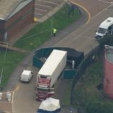 Velika Britanija: Tela 39 osoba pronađena u kamionu 6