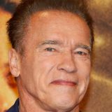 Švarceneger pozvao Putina da okonča rat 1