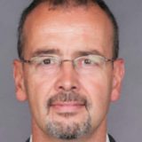 Novi američki ambasador stigao u Beograd, dobio značku sa zastavama SAD i Srbije 8