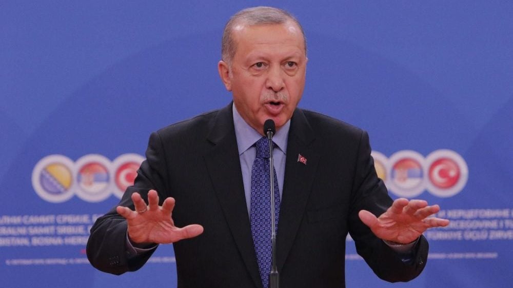 Erdogan sumnja u mentalno zdravlje Makrona 1