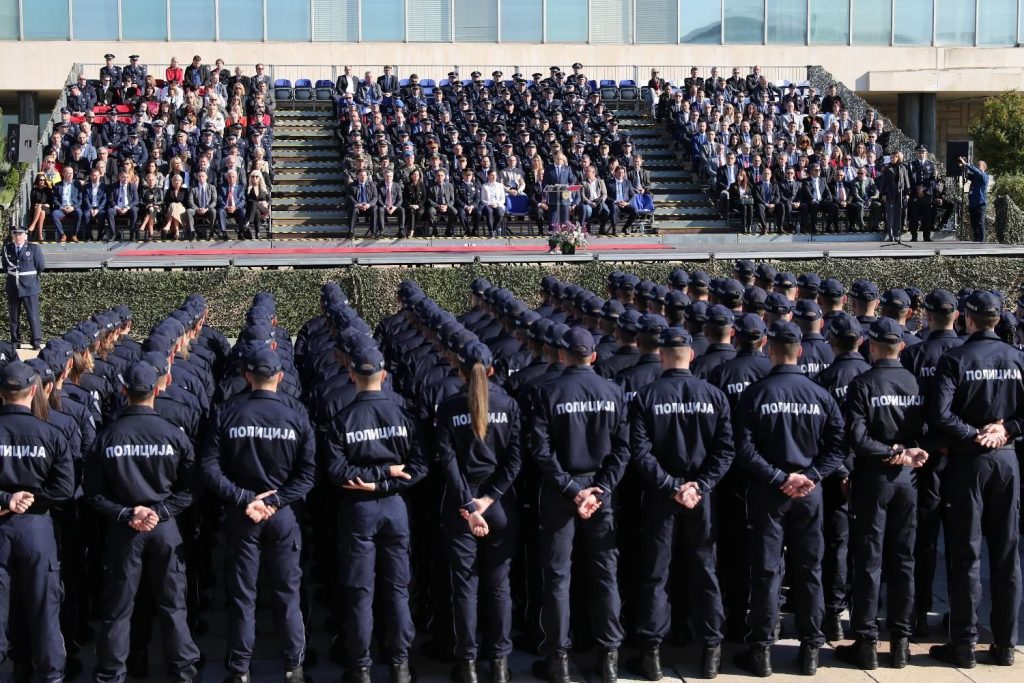 Zaposleno 687 policajaca (FOTO) 5