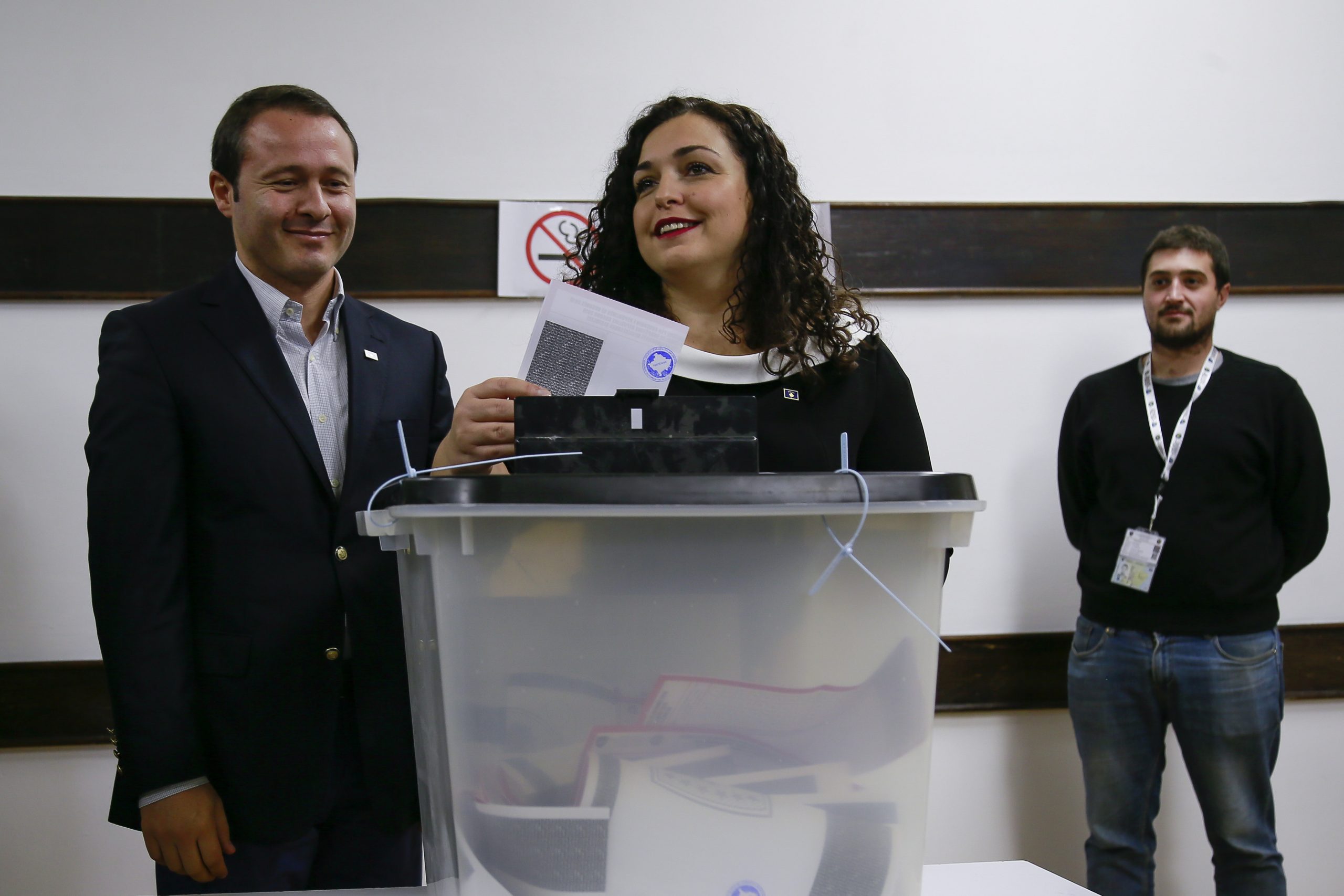 DW: Vreme realne politike na Kosovu 1