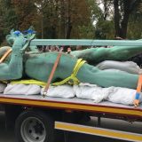 Pobednik skinut sa postolja, građani mogli da ga vide do 15 sati (FOTO, VIDEO) 6