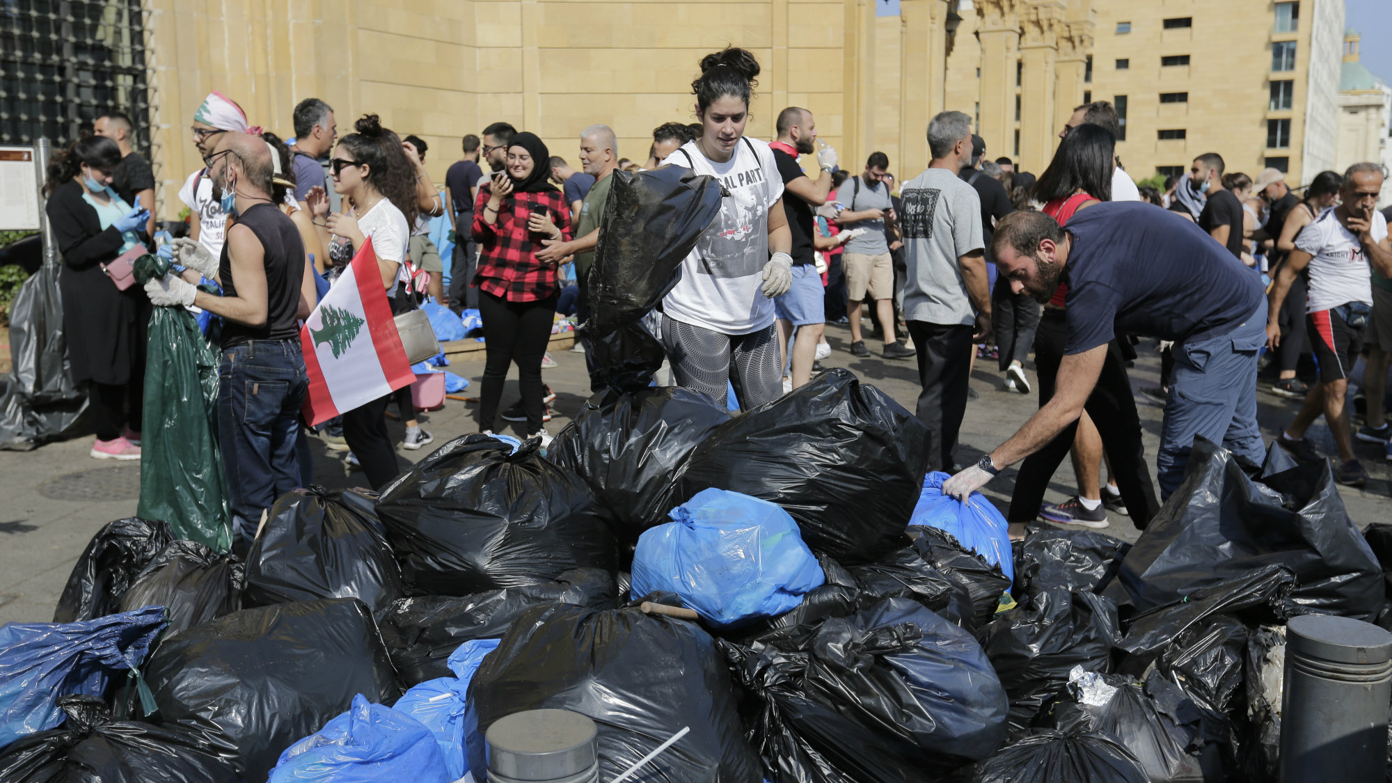 Demonstranti u Libanu zatvorili glavne puteve pred sednicu vlade 1
