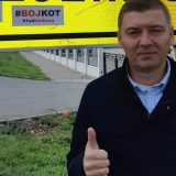 Zelenović počeo kampanju za bojkot u Loznici 2