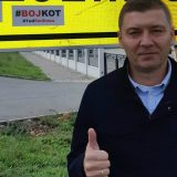 Zelenović počeo kampanju za bojkot u Loznici 6