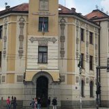 Počelo saslušanje osumnjičenih za napad na studenta zbog antifašističke majice u Nišu 14