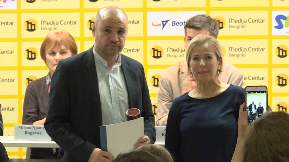 Uručena nagrada Dušan Bogavac televiziji N1 i Vuku Cvijiću 1