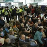 Aktivisti ekološke grupe XR zauzeli londonski aerodrom 10