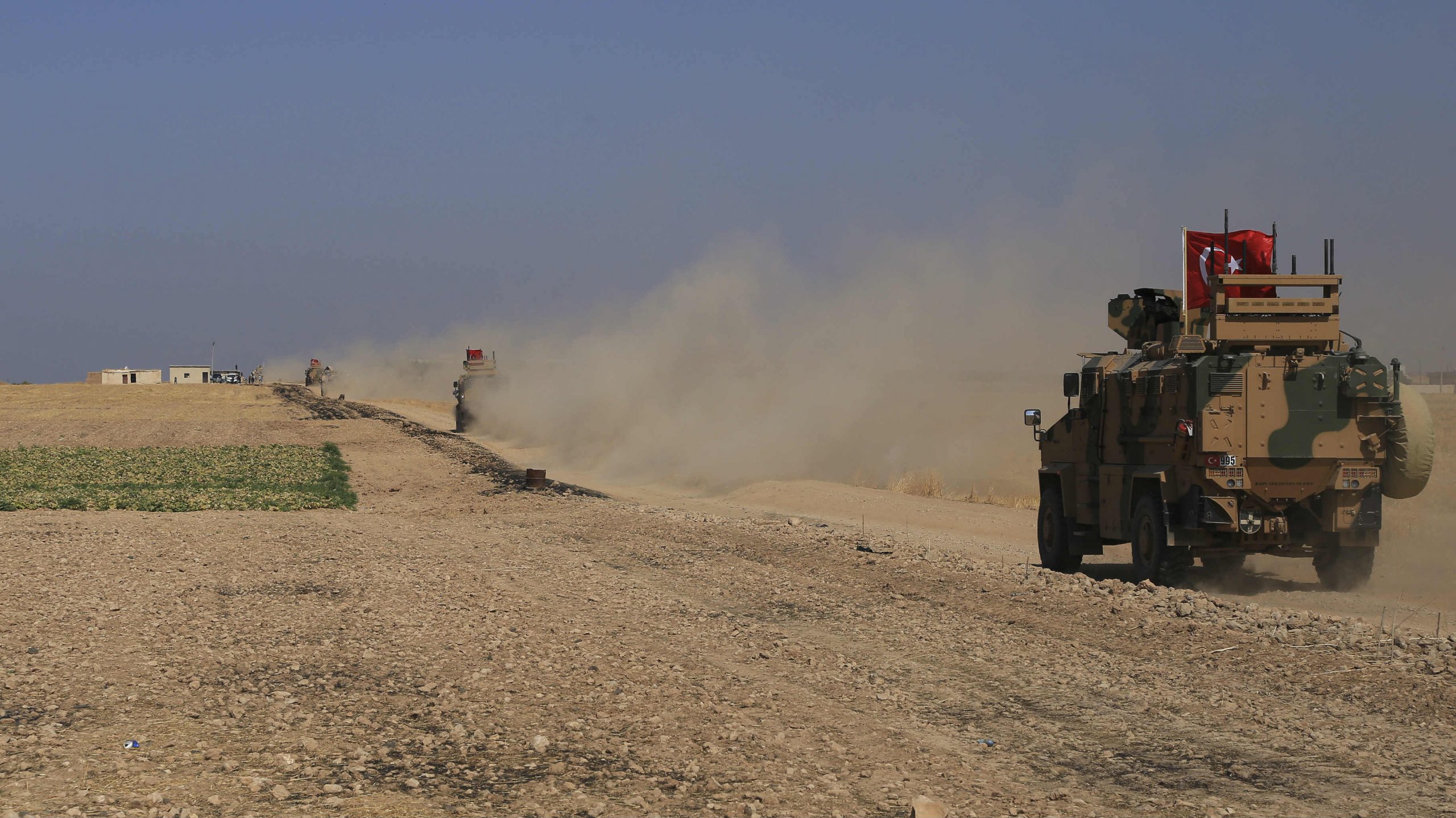 Amerikanci počeli povlačenje iz delova Sirije duž turske granice 1