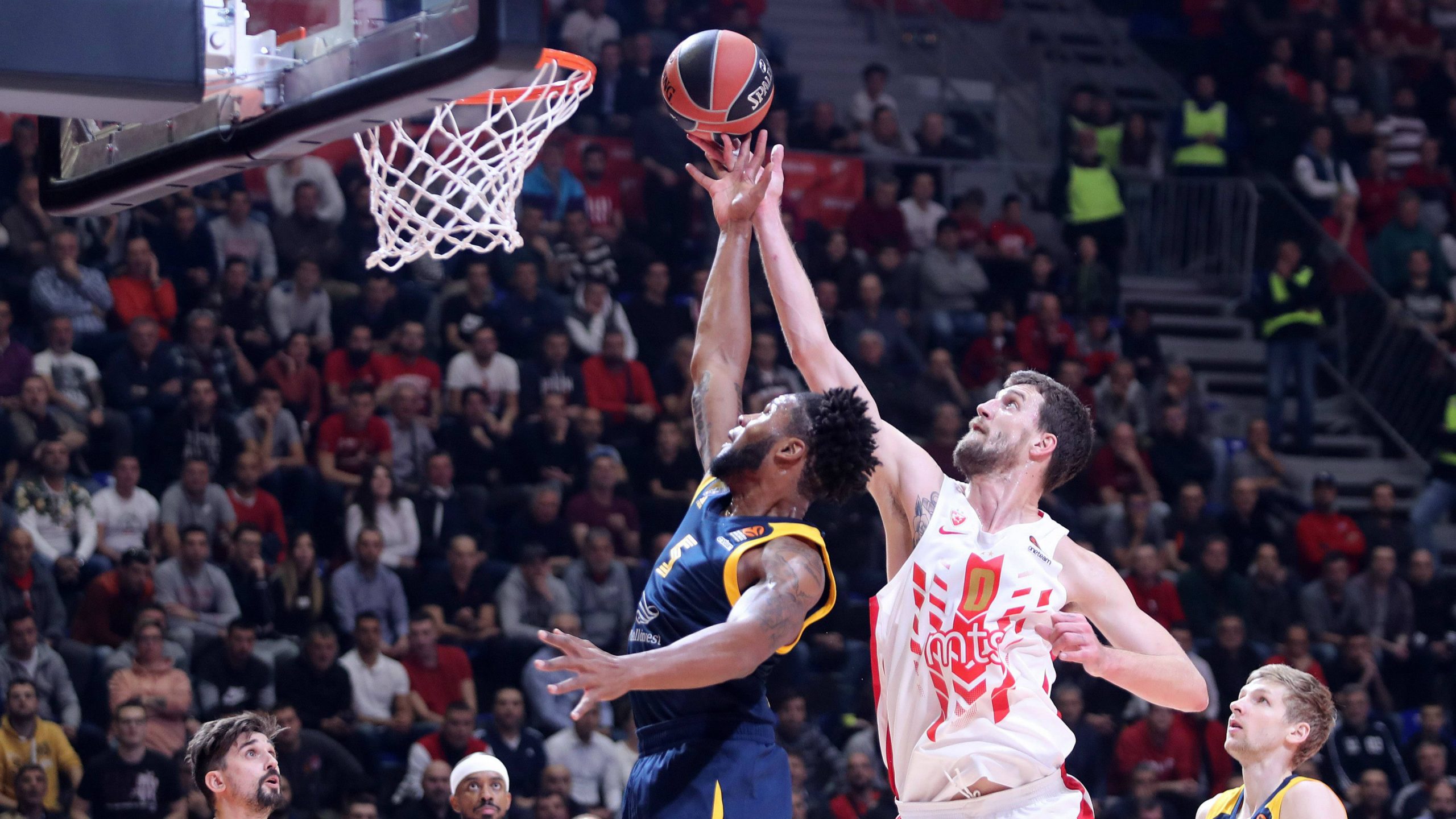 Zvezda slavila protiv Himkija 1