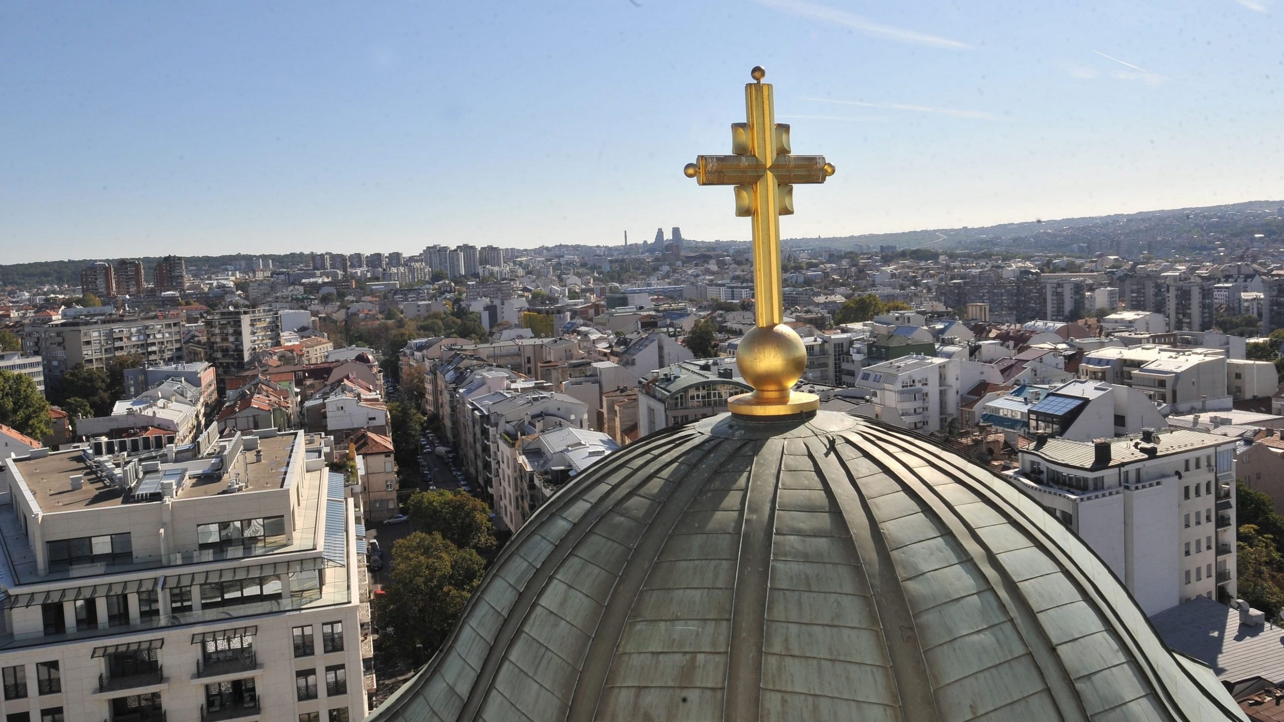 Mitropolit dabrobosanski Hrizostom služio božićnu liturgiju u hramu Svetog Save 1