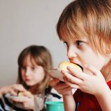 Da li je grickanje između obroka nasledno? 6