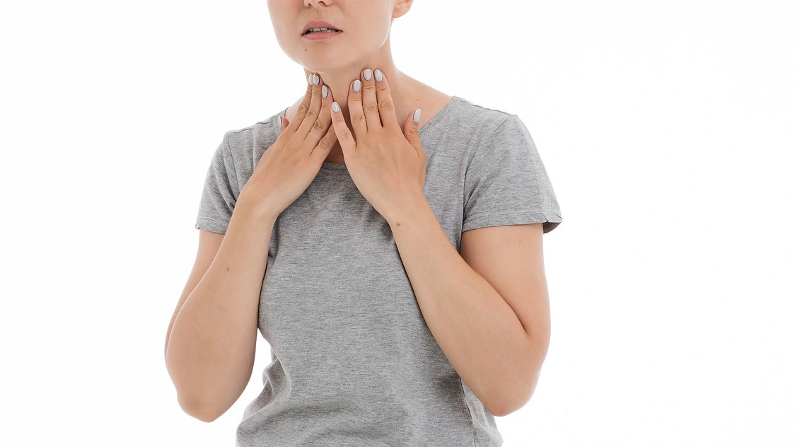 Zašto se javlja bol u grlu? 1