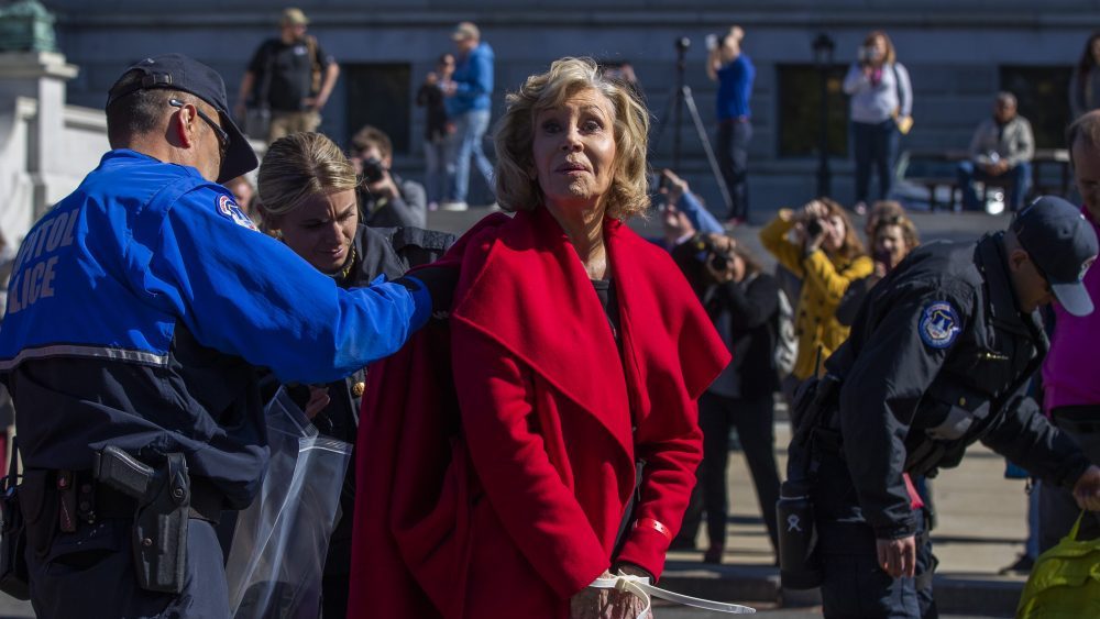 Džejn Fonda provela noć u zatvoru posle protesta 1