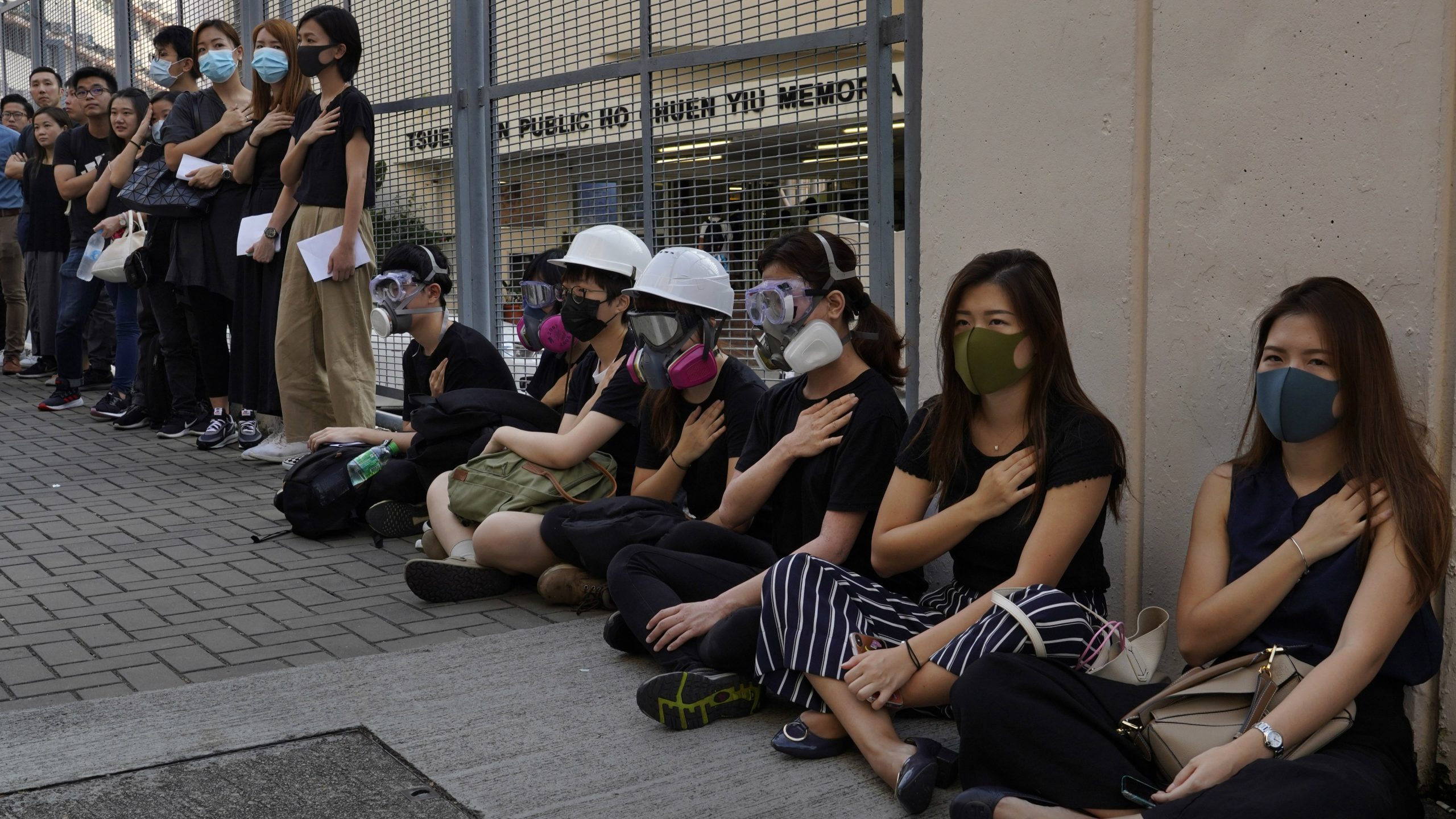 Srpski studenti u Hongkongu tražili pomoć, ambasada nema fond za povratak kući 1