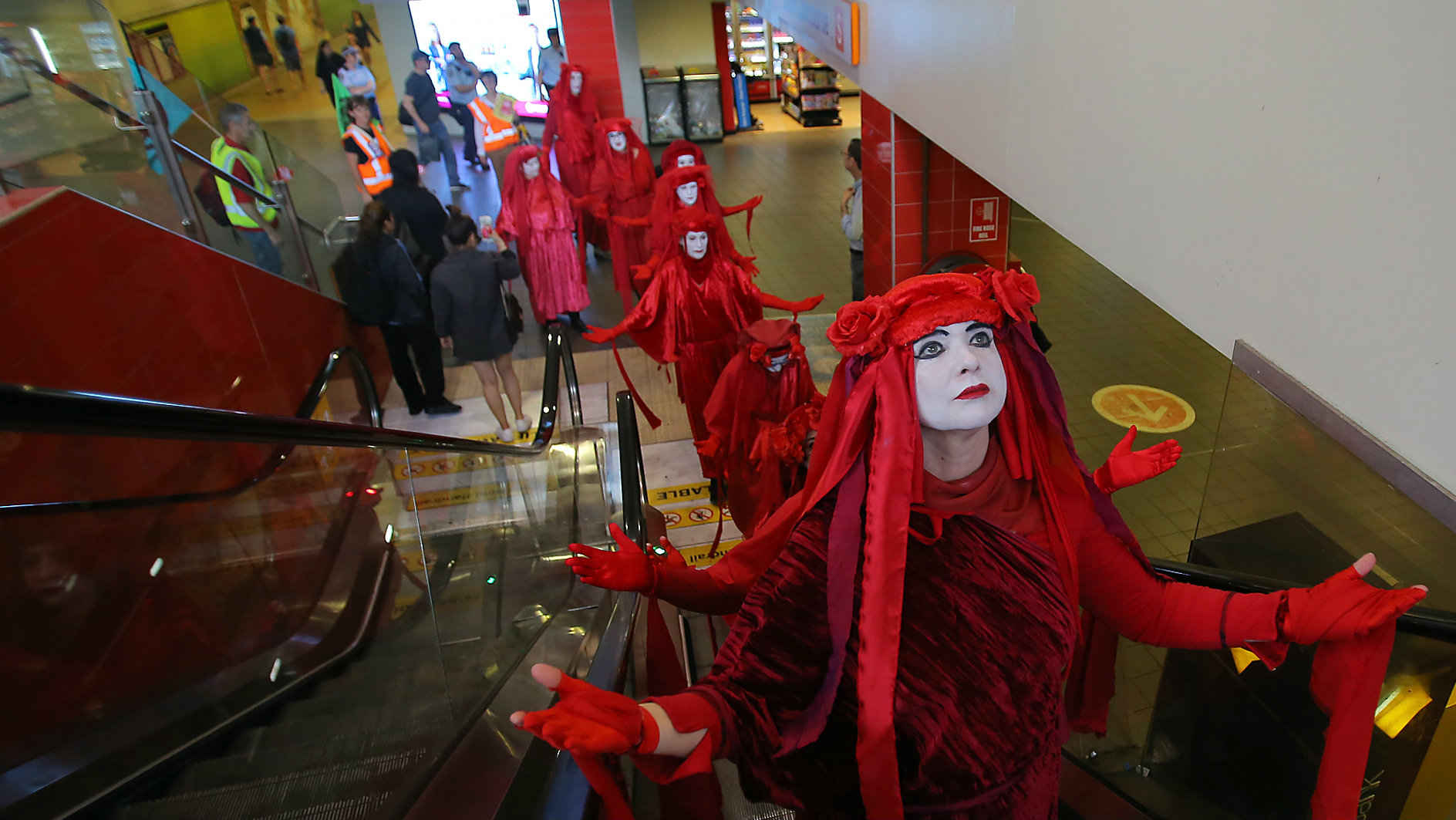 Počela "prolećna pobuna": Ekološki protesti se šire svetom (FOTO) 11 Počela "prolećna pobuna": Ekološki protesti se šire svetom (FOTO) 11