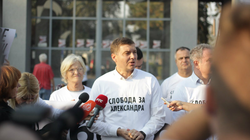 Marković: Crni džipovi zatvorili put radnicima 1