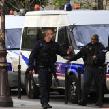 Francuski premijer uvodi nove mere u policiji posle ubistva u Parizu 6