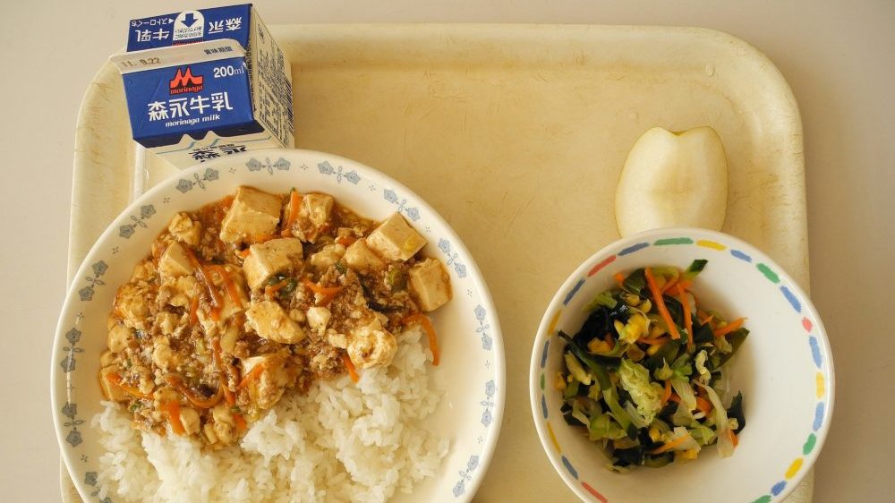 Školski ručak tajna dobrog zdravlja dece u Japanu 1
