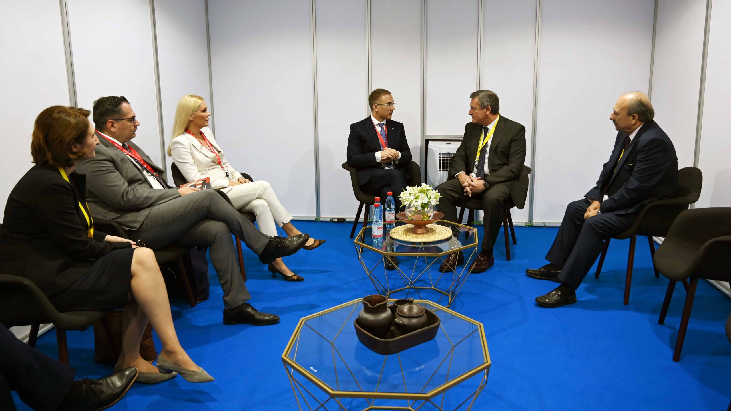 Stefanović sa šefovima delegacija Španije i Moldavije o Kosovu i daljoj saradnji policija 1