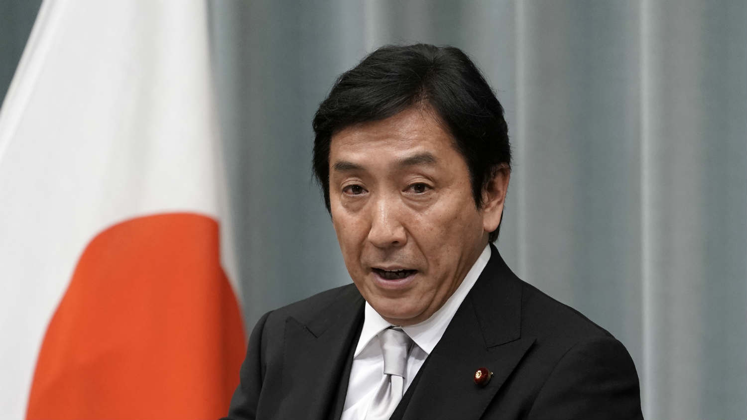 Ministar biračima davao voće, kavijar i matični mleč 1