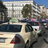 Novosti: Taksistima na dar po 8.000 evra 7