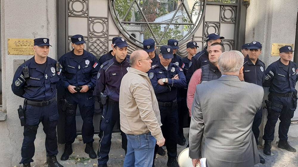 Sukob ispred sinagoge: Frakcije Jevrejske zajednice predvođene Medićem se razišle 1