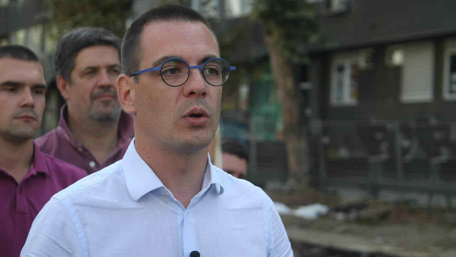 Bastać: Vučić da se izvini zbog neosnovane tvdnje su napadnuti radnici koji su raskopavali ulicu 1