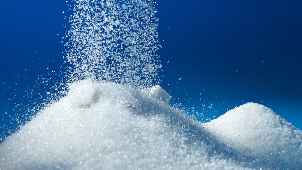 Zdravlje i šećer: Sve više jedemo slatko - šta je problem i kako se protiv njega borimo 1 Pile of white sugar