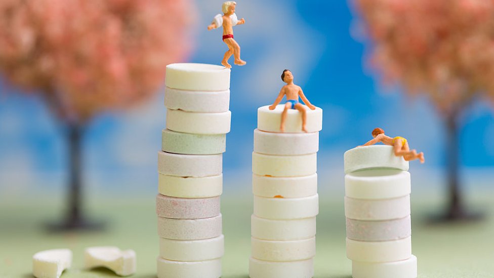 Zdravlje i šećer: Sve više jedemo slatko - šta je problem i kako se protiv njega borimo 5 Art of kids playing on piles of sweets