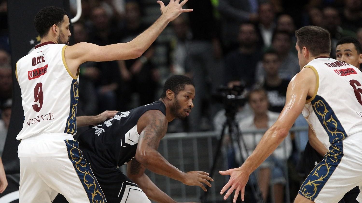 Košarkaši Partizana doživeli prvi poraz u Evrokupu 1