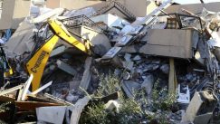 U zemljotresu u Albaniji najmanje 22 mrtvih, tim iz Srbije poslat u pomoć 17