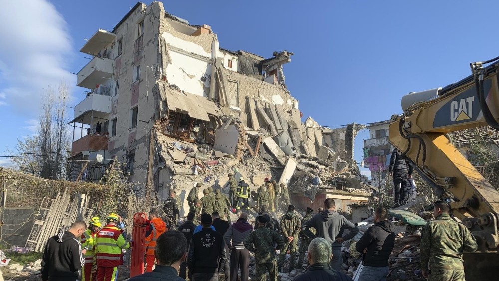 Dan žalosti na Kosovu zbog žrtava zemljotresa u Albaniji 1