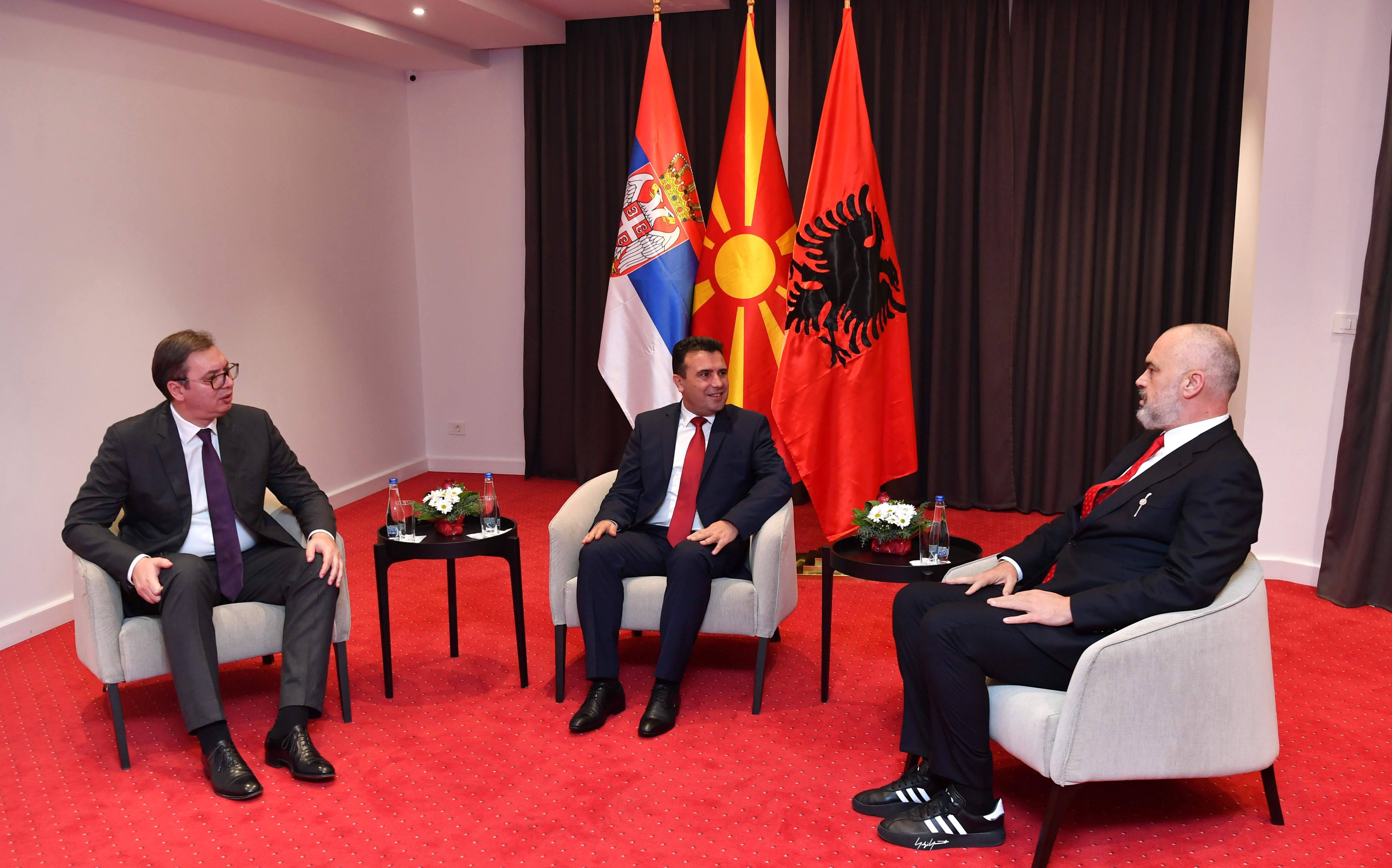 Vučić: Do Nove godine u Albaniju i Severnu Makedoniju samo s ličnom kartom 3