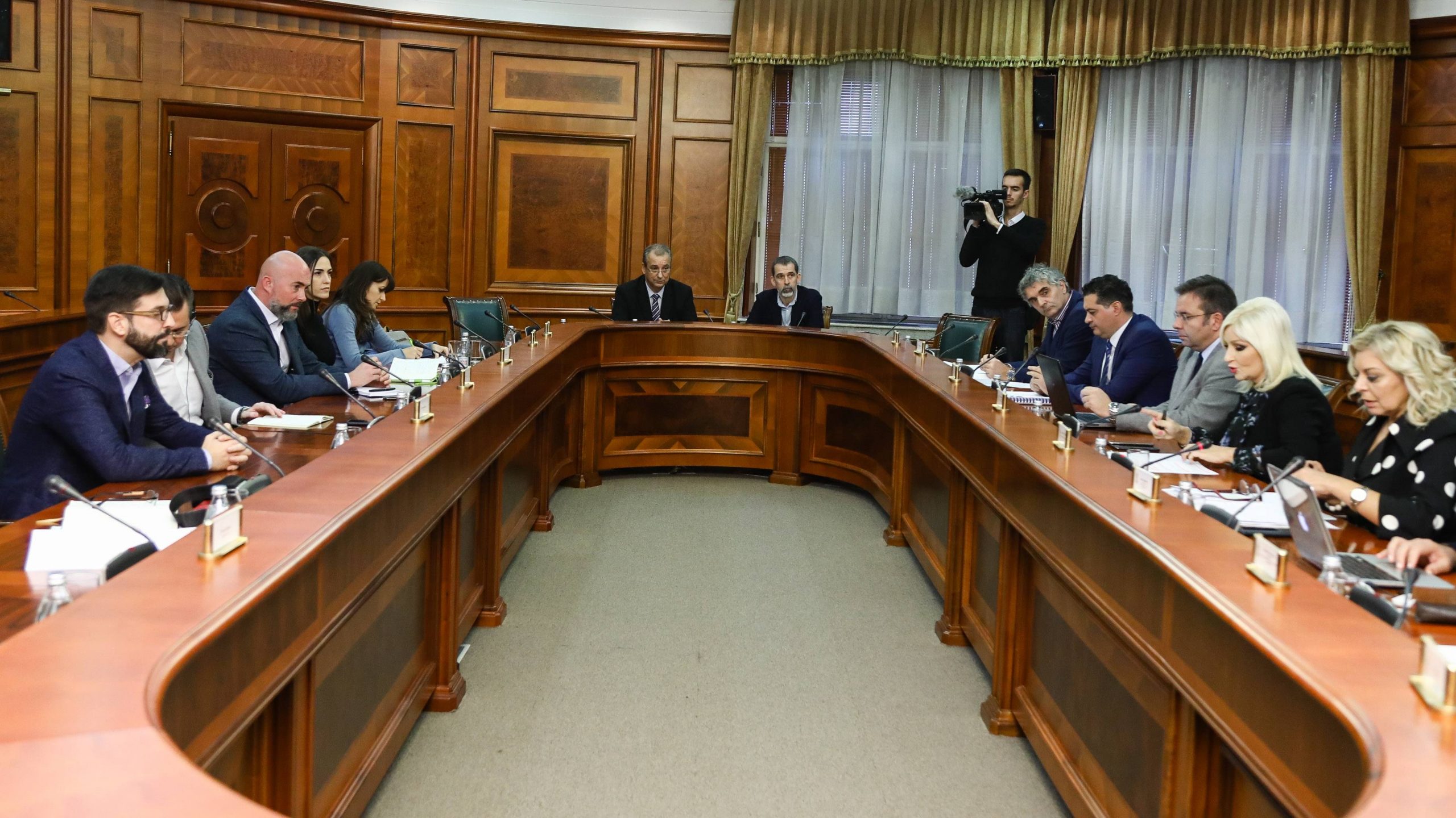 Koordinisan rad i poštovanje rokova važno za izgradnju puteva 1