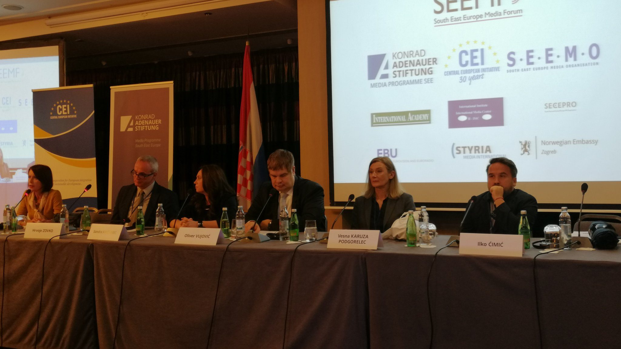 Cilj vlasti da narod bude neinformisan 1