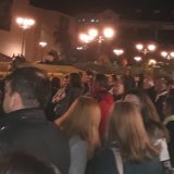 Aktivisti SZS izlepili nalepnicama sedišta novosadske i vojvođanske vlasti 2