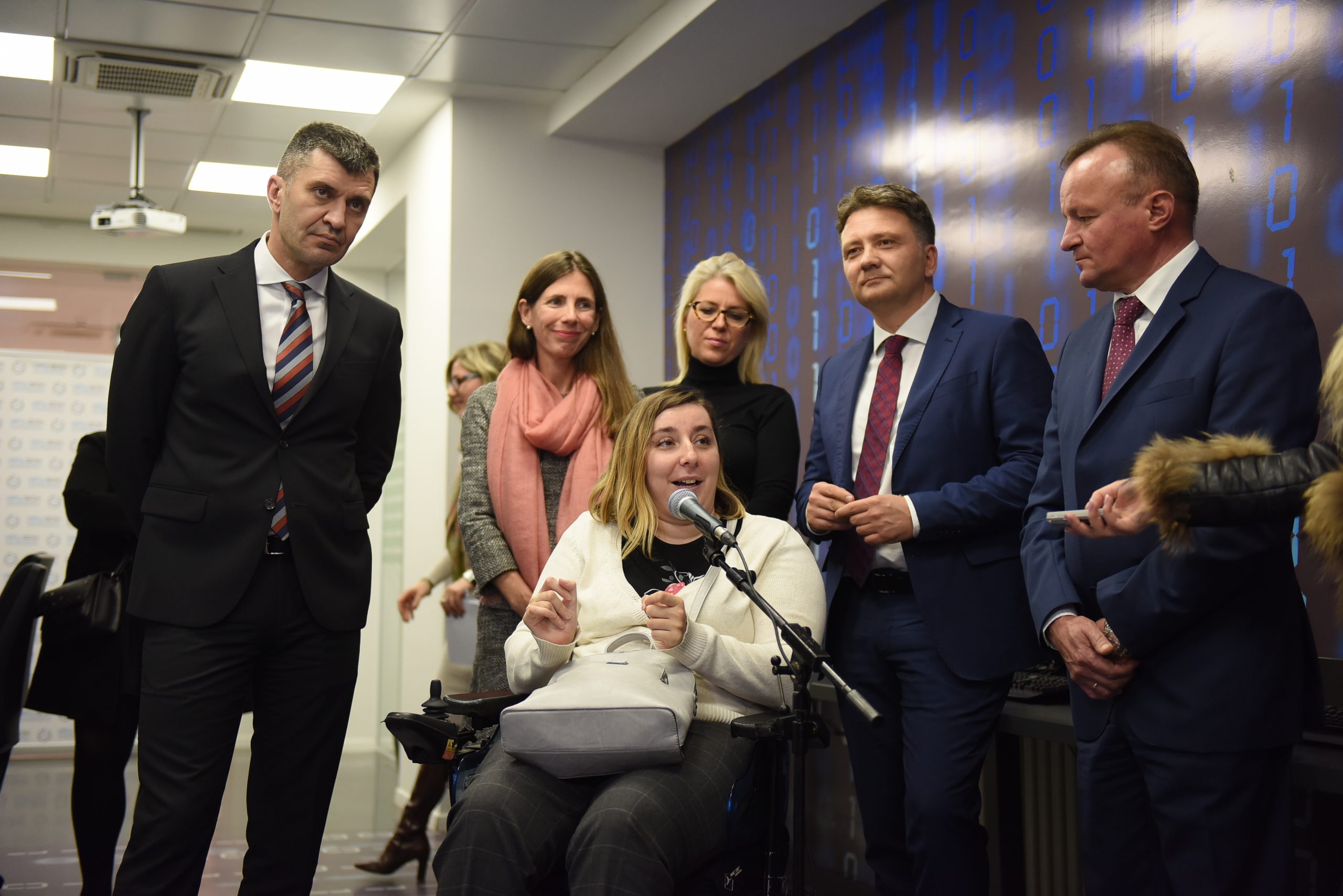 Đorđević obišao polaznike programa prekfalifikacije osoba sa invaliditetom za IT 1