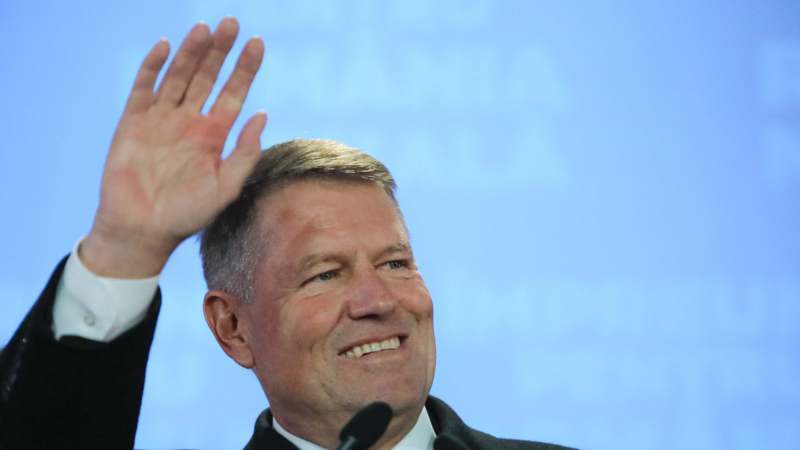 Ubedljiva pobeda Johanisa na predsedničkim izborima u Rumuniji 1