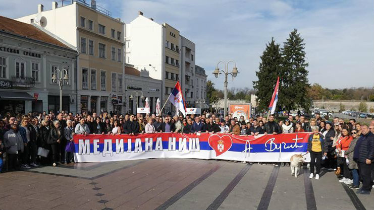 Niški naprednjaci poželeli Vučiću dobro zdravlje 1