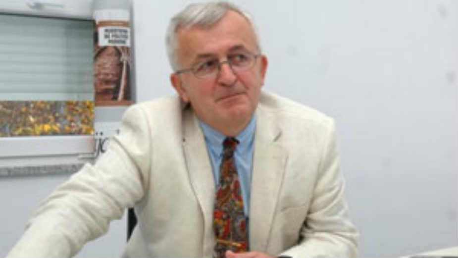 Manipulacija prošlošću 1