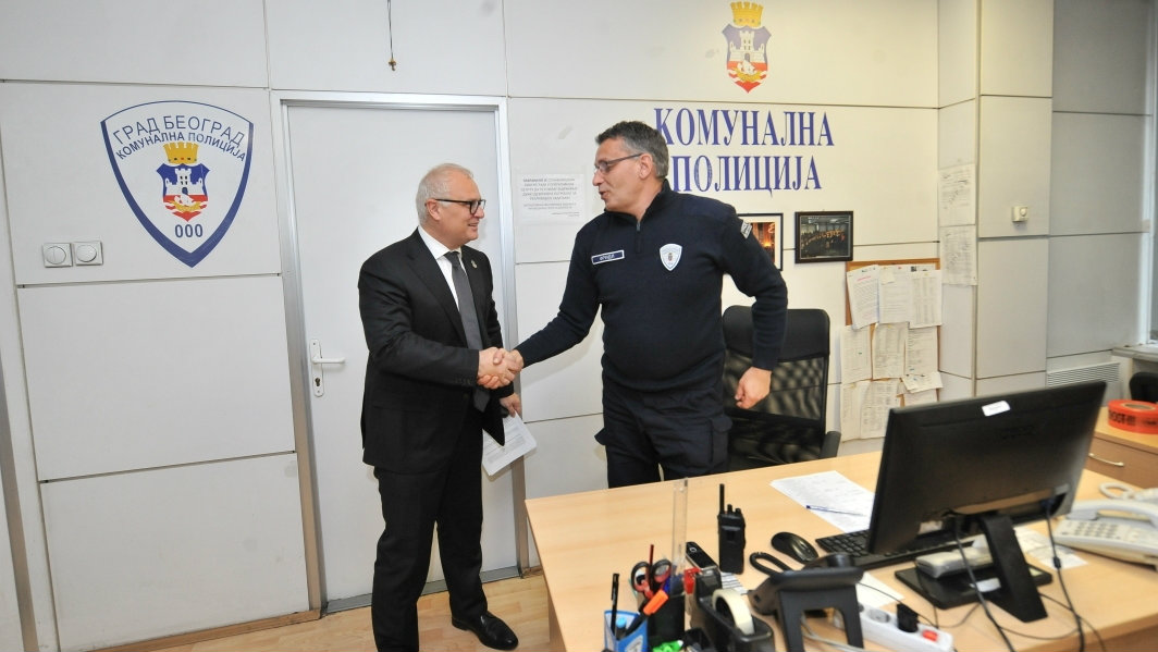 Vesić: Od 1. decembra snabdevanje dostavnim vozilima od 20 do sedam časova ujutro 1