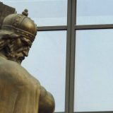 Zatvor bez pomilovanja - surovo podilaženje javnosti 15