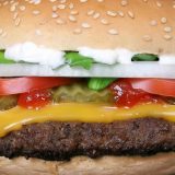 Ruskinja tuži „Mekdonalds“ zbog bilborda koji ju je namamio da prekrši post 4