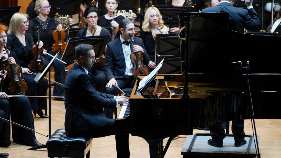 Velika moćna muzika 1